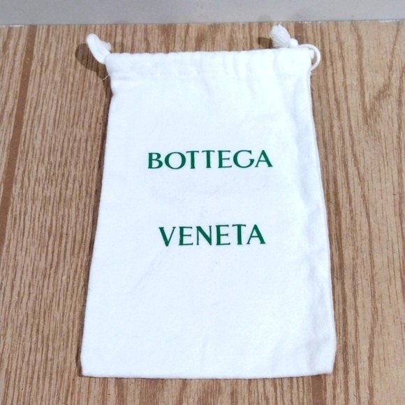 BOTTEGA VENETA White Drawstring Small Protective Storage Dust Bag  5.75 x 9-inch - Picture 1 of 5